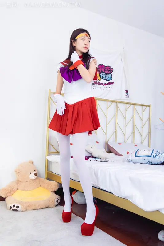 物恋传媒 NO.1445 纤纤-美少女战士 - 物恋传媒